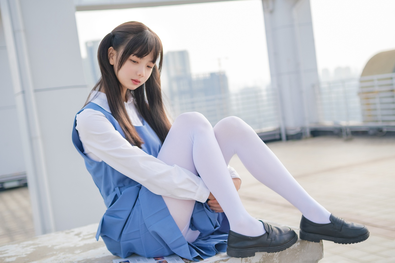 图片[75]-柴系小乖(稚乖画册)- 夜夜 天台真空80D白丝 [79P] – 速更版-美库