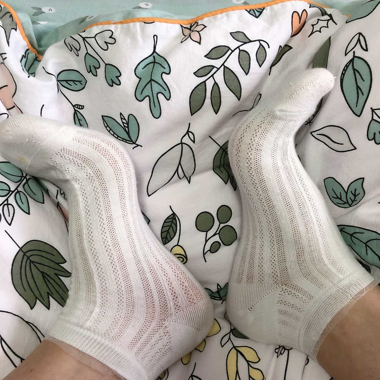 图片[63]-[誉铭传媒]袜足摄影 2021年《06月份微信公众号付费福利》[76P] – 速更版-美库