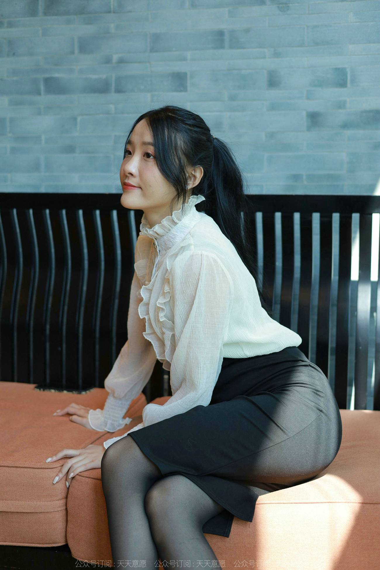 图片[10]-[IESS异思趣向] 2022.03.02 丝享家1017：婉萍《黑丝咖啡》[90P] – 速更版-美库