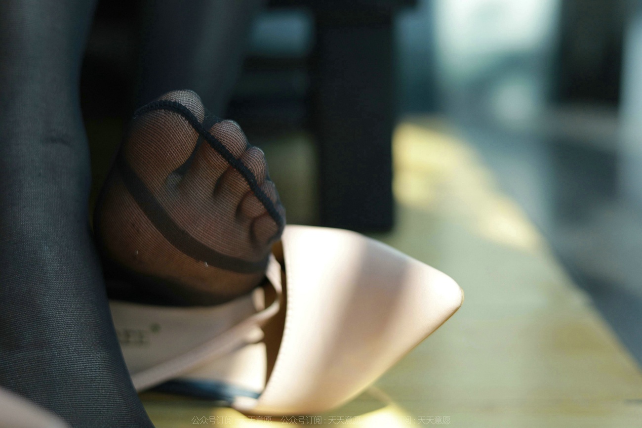 图片[26]-[IESS异思趣向] 2022.03.02 丝享家1017：婉萍《黑丝咖啡》[90P] – 速更版-美库