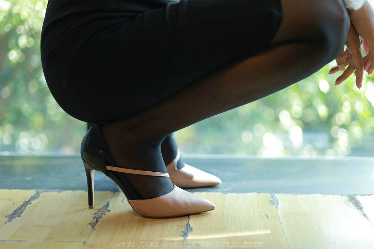 图片[74]-[IESS异思趣向] 2022.03.02 丝享家1017：婉萍《黑丝咖啡》[90P] – 速更版-美库