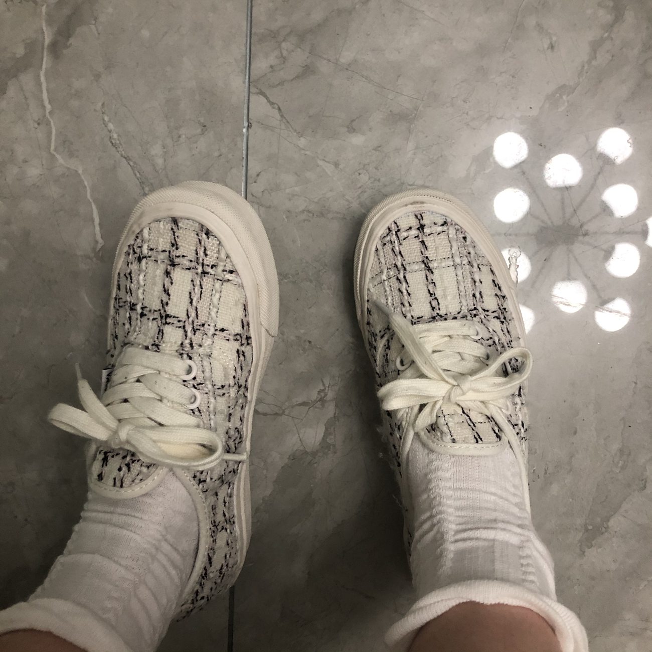 图片[16]-[誉铭传媒]袜足摄影 2021年《07月份微信公众号付费福利》[67P] – 速更版-美库