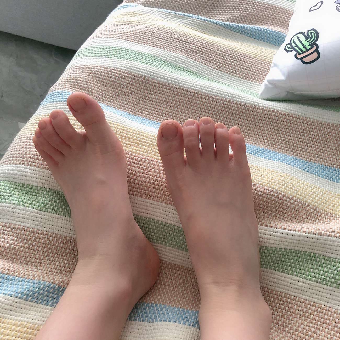 图片[28]-[誉铭传媒]袜足摄影 2021年《07月份微信公众号付费福利》[67P] – 速更版-美库