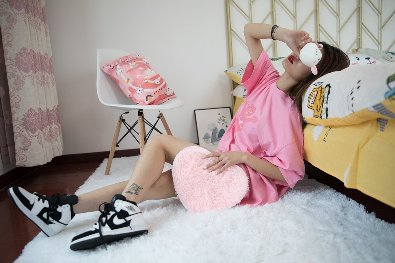 图片[17]-[物恋传媒] No.411 言言-午夜的粉蔷薇 [147P] – 速更版-美库