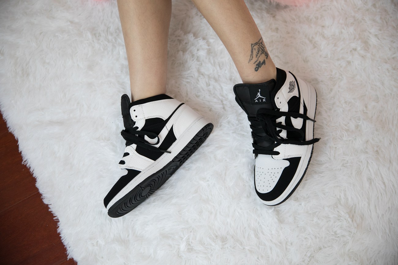 图片[19]-[物恋传媒] No.411 言言-午夜的粉蔷薇 [147P] – 速更版-美库