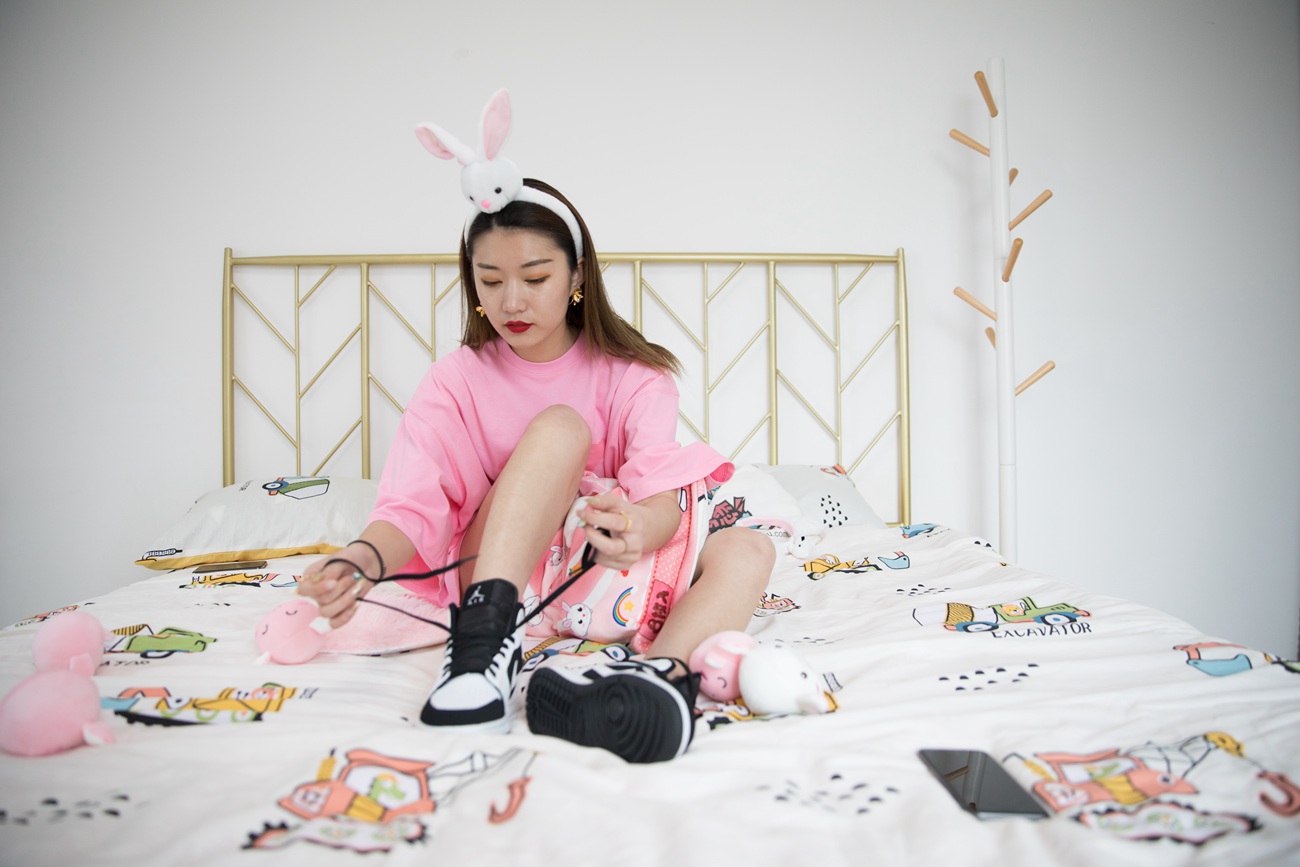 图片[48]-[物恋传媒] No.411 言言-午夜的粉蔷薇 [147P] – 速更版-美库