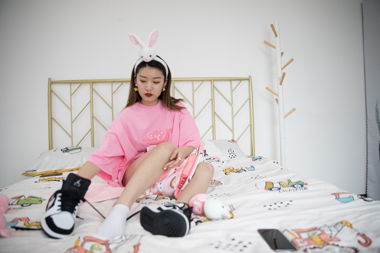 图片[53]-[物恋传媒] No.411 言言-午夜的粉蔷薇 [147P] – 速更版-美库