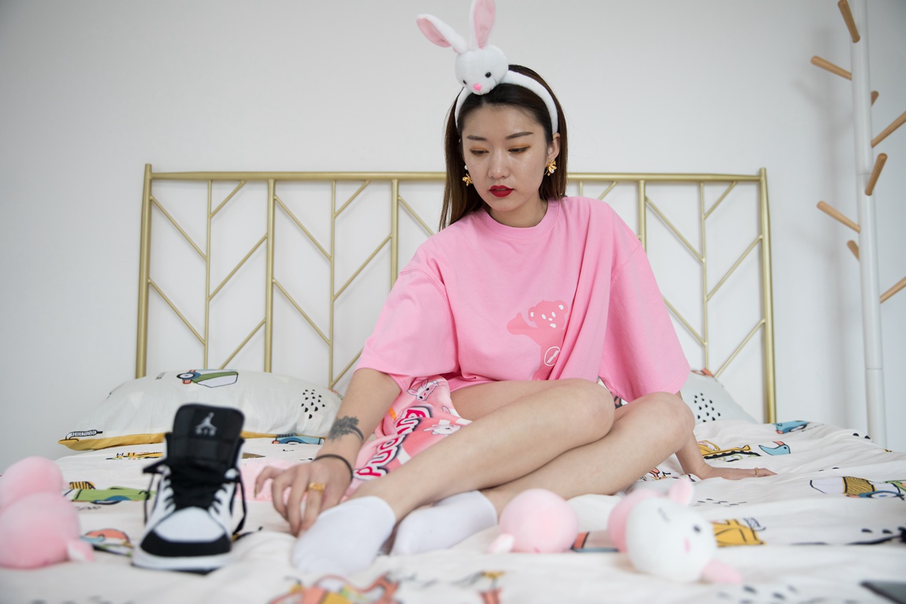 图片[91]-[物恋传媒] No.411 言言-午夜的粉蔷薇 [147P] – 速更版-美库