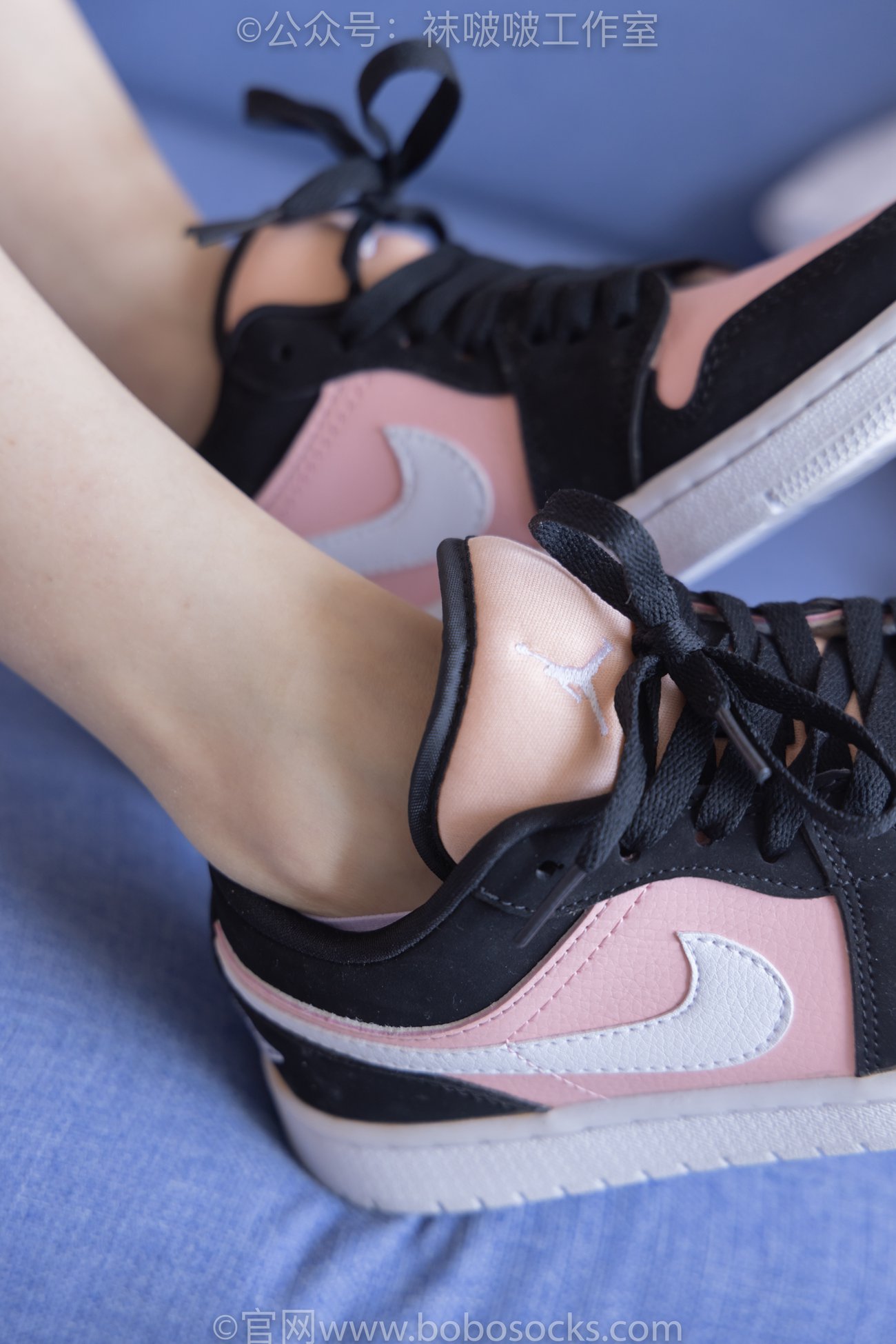 图片[13]-[BoBoSocks袜啵啵]NO.091 稚予-板鞋、淡粉色船袜、黑色船袜、裸足[148P] – 速更版-美库