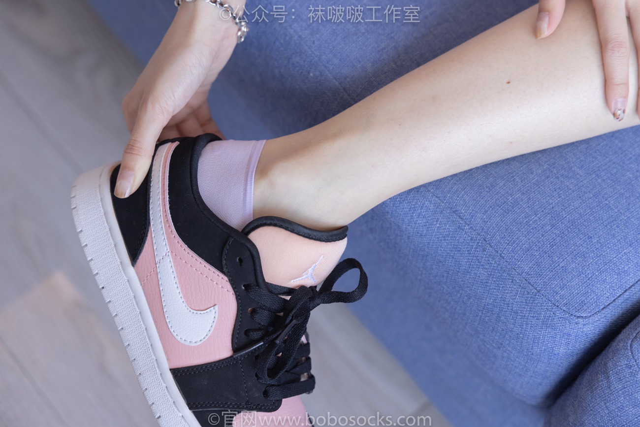 图片[15]-[BoBoSocks袜啵啵]NO.091 稚予-板鞋、淡粉色船袜、黑色船袜、裸足[148P] – 速更版-美库