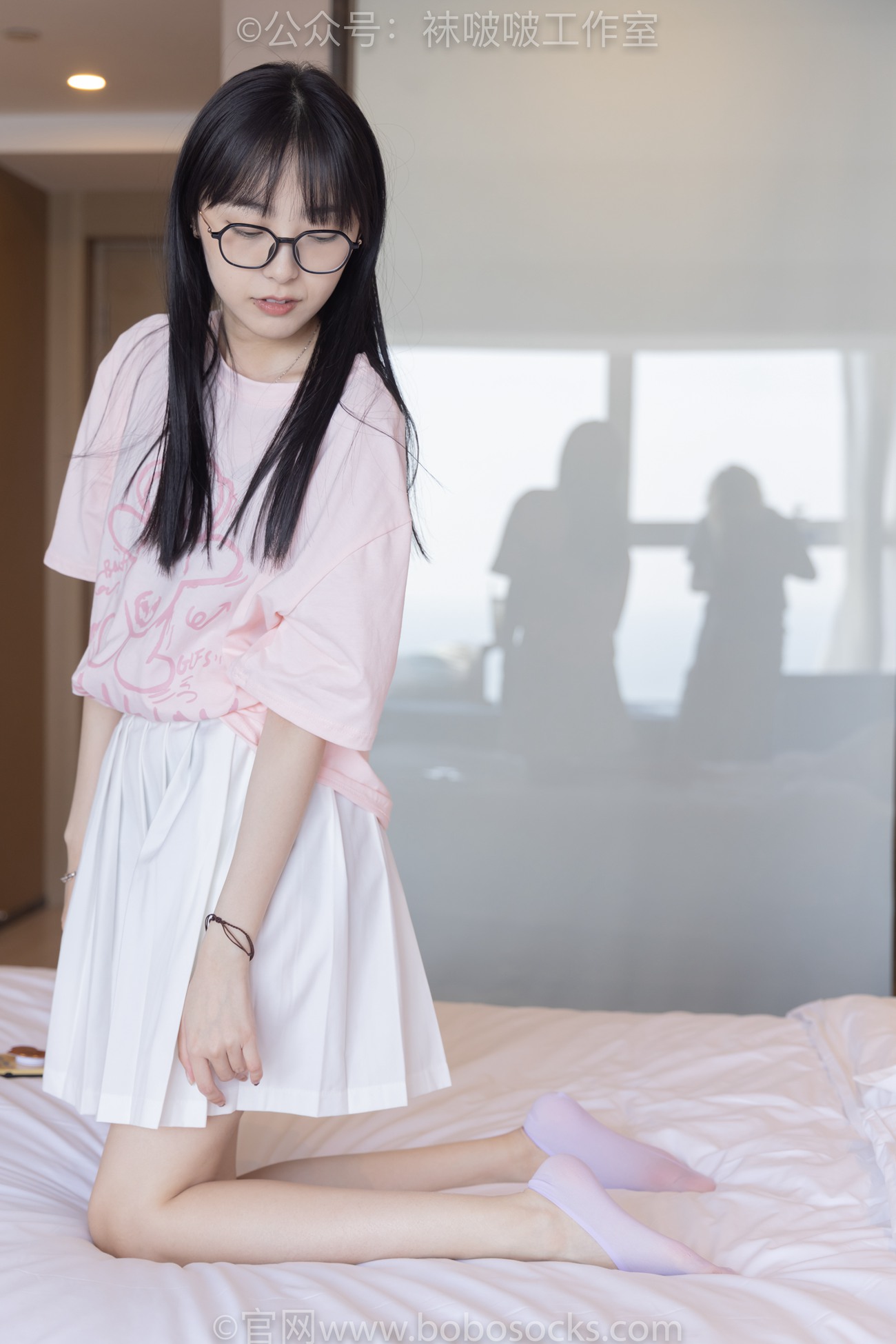 图片[33]-[BoBoSocks袜啵啵]NO.091 稚予-板鞋、淡粉色船袜、黑色船袜、裸足[148P] – 速更版-美库