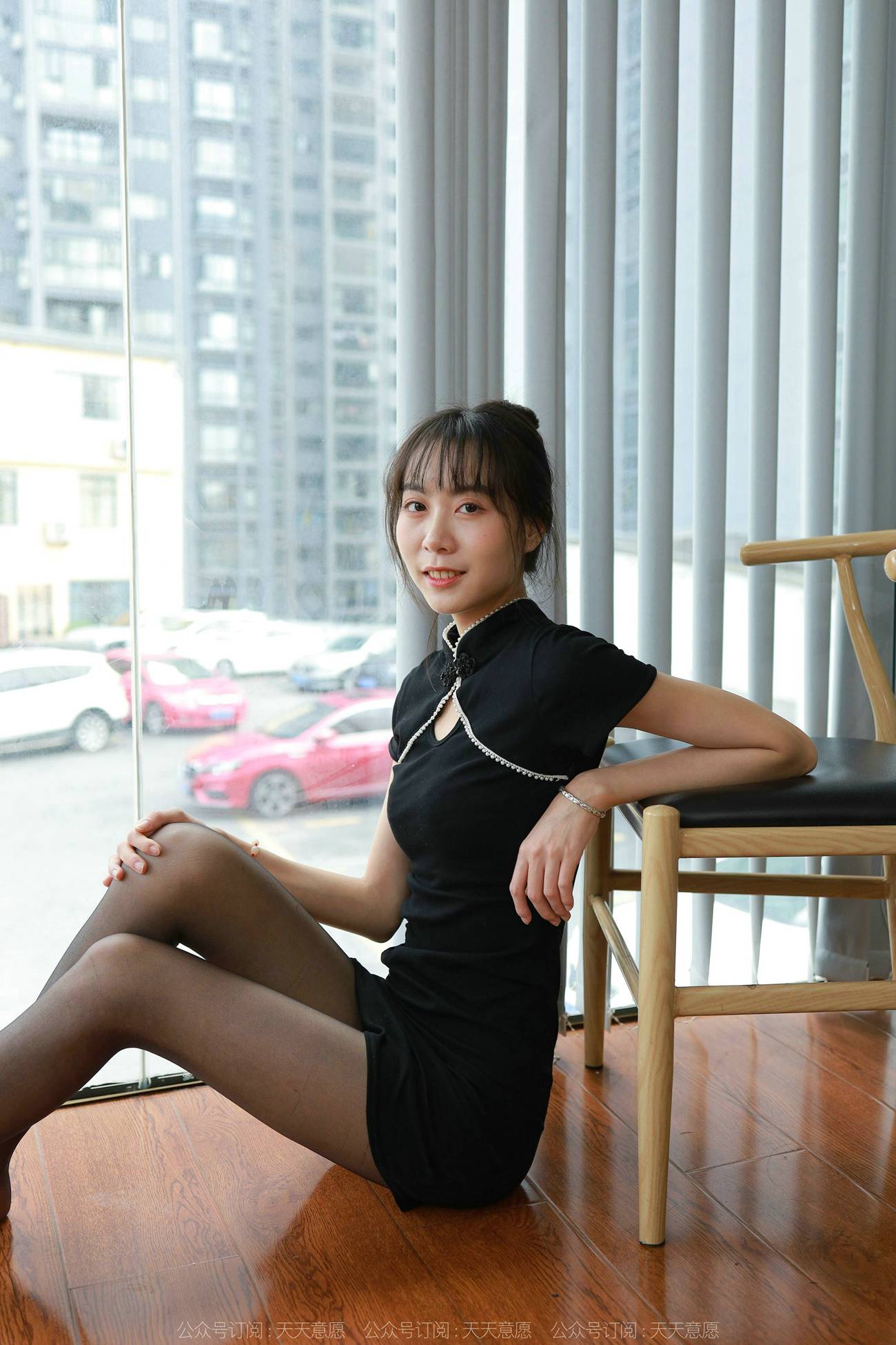 图片[37]-[IESS异思趣向] 2022.03.06 丝享家1020：团团《长腿黑色旗袍》[93P] – 速更版-美库