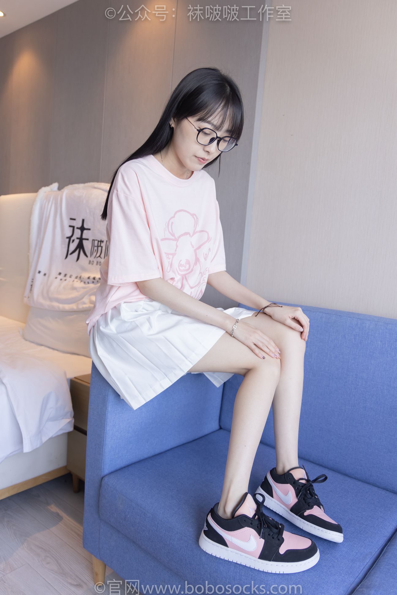 图片[93]-[BoBoSocks袜啵啵]NO.091 稚予-板鞋、淡粉色船袜、黑色船袜、裸足[148P] – 速更版-美库