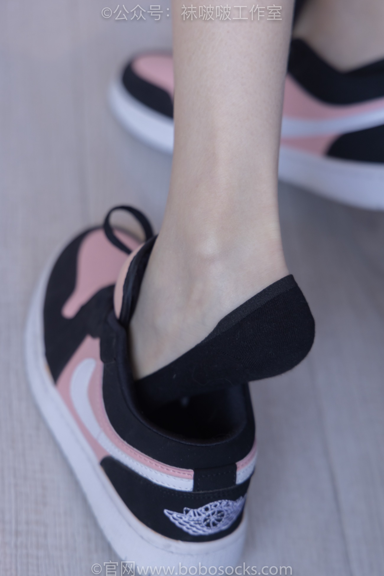 图片[97]-[BoBoSocks袜啵啵]NO.091 稚予-板鞋、淡粉色船袜、黑色船袜、裸足[148P] – 速更版-美库