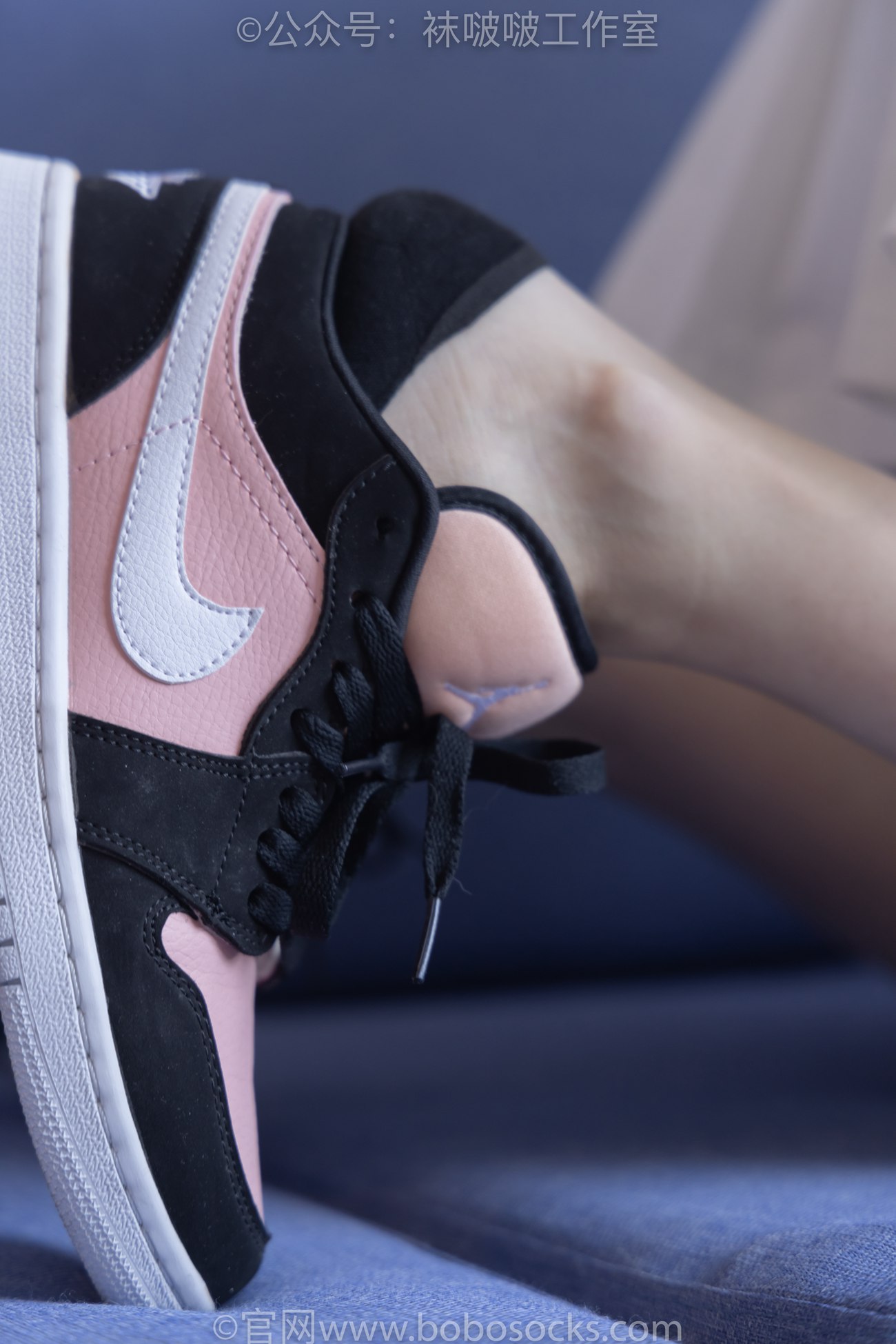 图片[105]-[BoBoSocks袜啵啵]NO.091 稚予-板鞋、淡粉色船袜、黑色船袜、裸足[148P] – 速更版-美库
