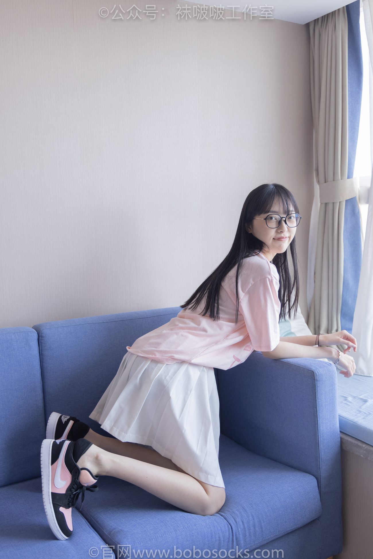 图片[106]-[BoBoSocks袜啵啵]NO.091 稚予-板鞋、淡粉色船袜、黑色船袜、裸足[148P] – 速更版-美库