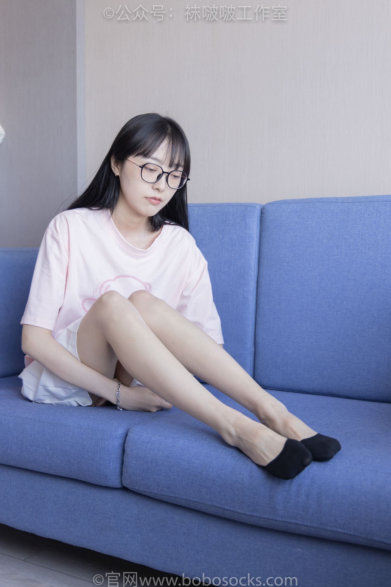 图片[111]-[BoBoSocks袜啵啵]NO.091 稚予-板鞋、淡粉色船袜、黑色船袜、裸足[148P] – 速更版-美库