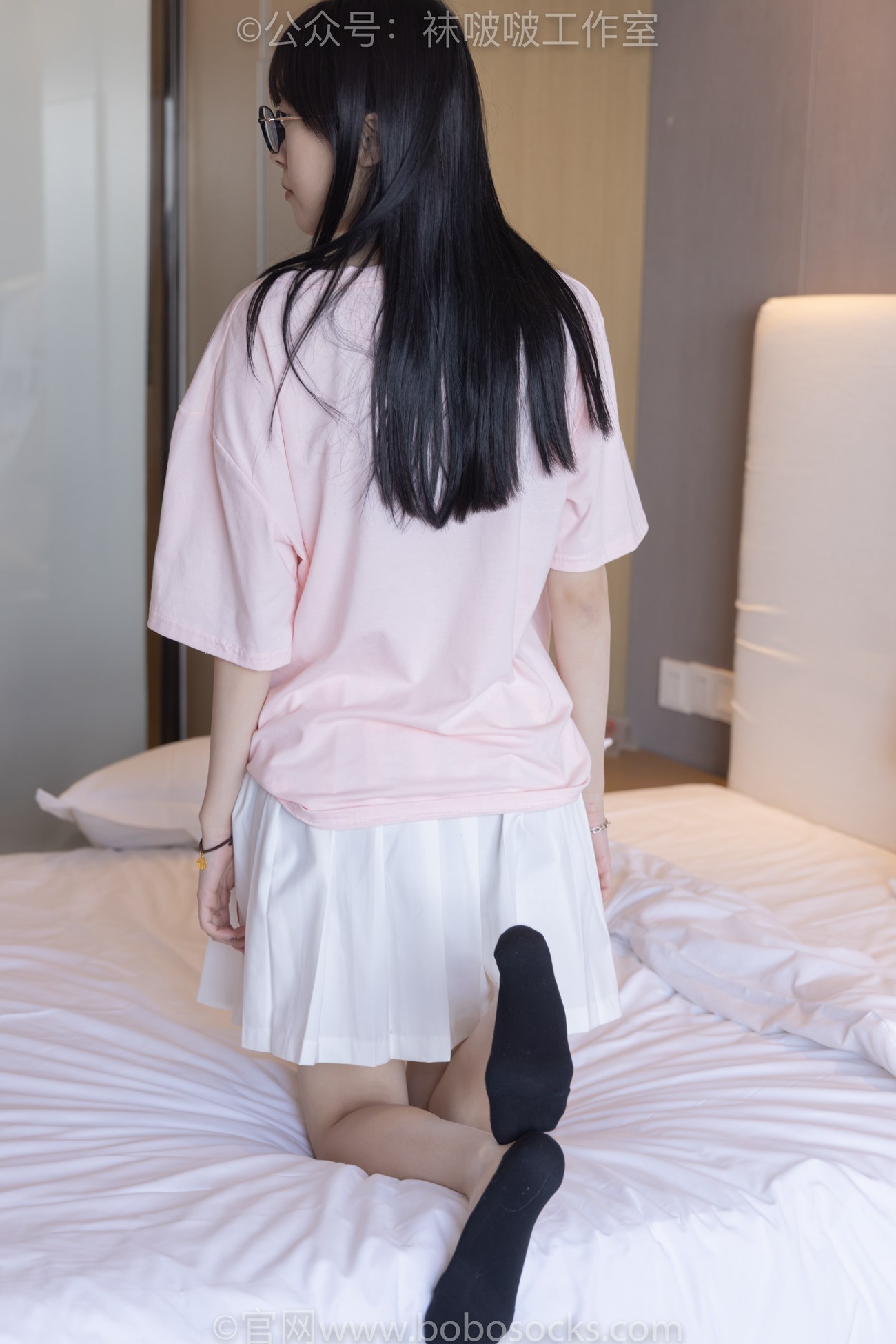 图片[121]-[BoBoSocks袜啵啵]NO.091 稚予-板鞋、淡粉色船袜、黑色船袜、裸足[148P] – 速更版-美库