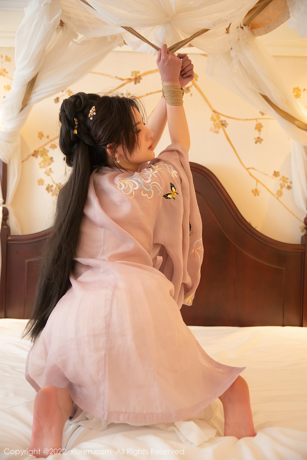 图片[24]-[Xiuren秀人网]2022.04.29 NO.4945 就是阿朱啊[35+1P] – 速更版-美库