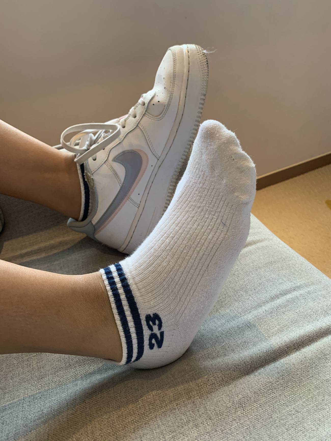 图片[80]-[誉铭传媒]袜足摄影 2021年《08月份微信公众号付费福利》[96P] – 速更版-美库