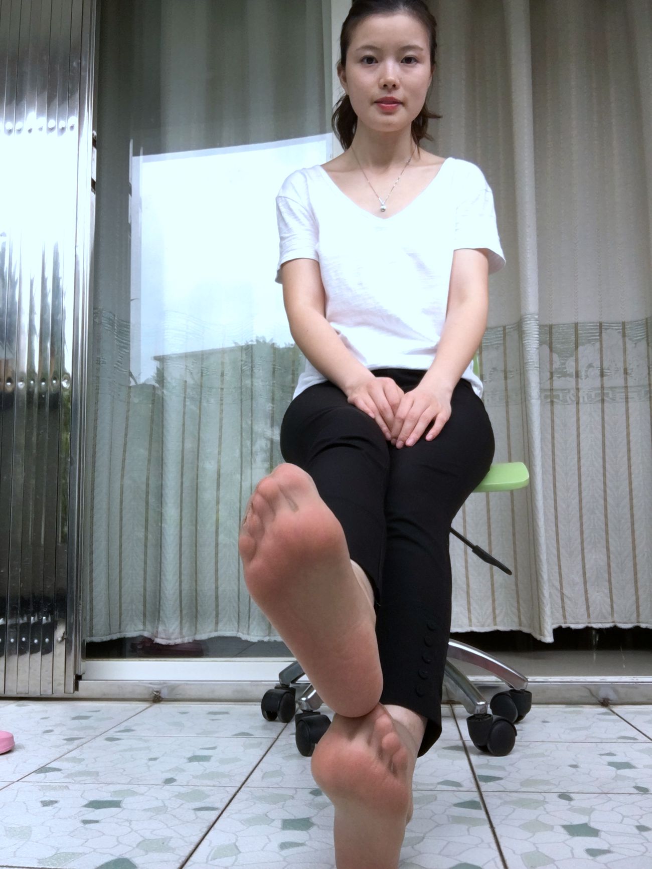 图片[30]-学妹校园寝室短丝系列042 夏丽[237P] – 速更版-美库