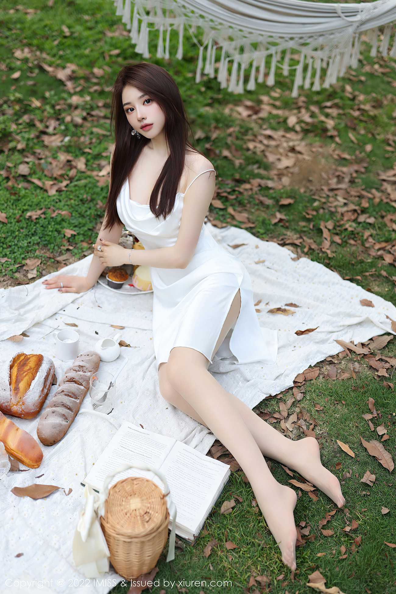 图片[22]-[IMISS爱蜜社] 2022.05.17 VOL.682 Lynn刘奕宁 户外美腿[25P] – 速更版-美库