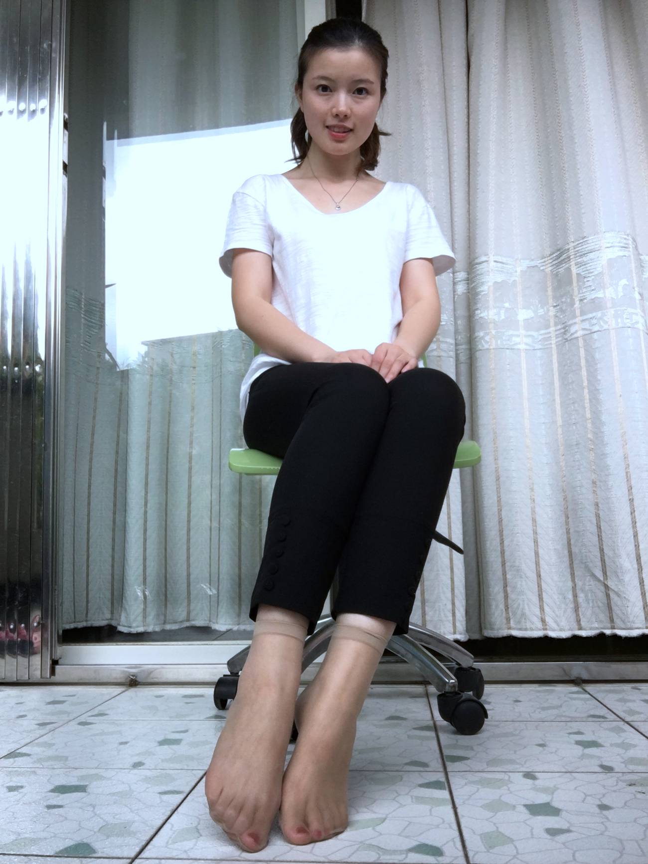 图片[44]-学妹校园寝室短丝系列042 夏丽[237P] – 速更版-美库