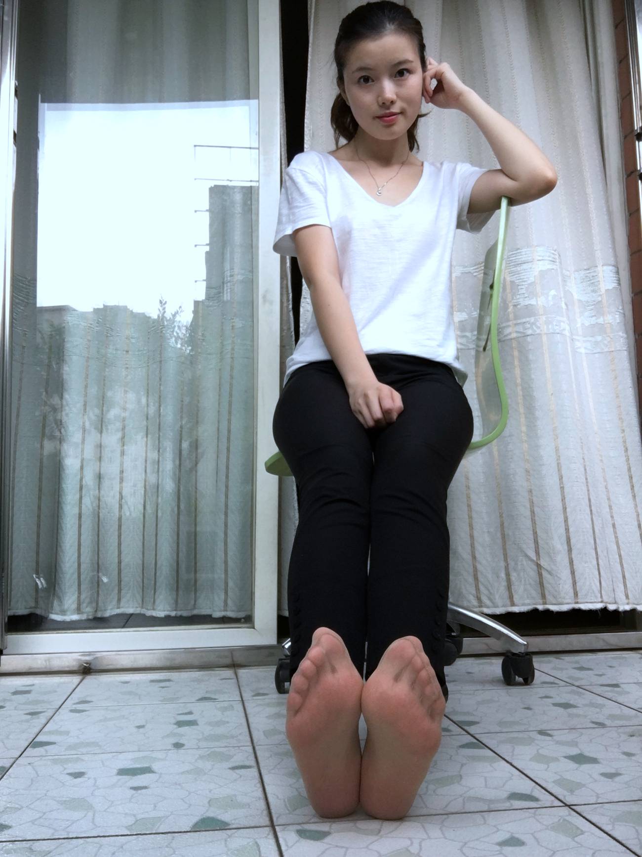 图片[47]-学妹校园寝室短丝系列042 夏丽[237P] – 速更版-美库