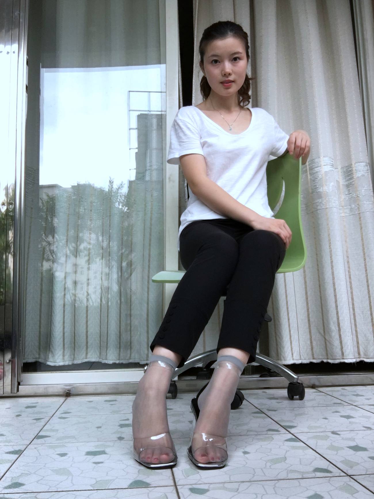 图片[71]-学妹校园寝室短丝系列042 夏丽[237P] – 速更版-美库