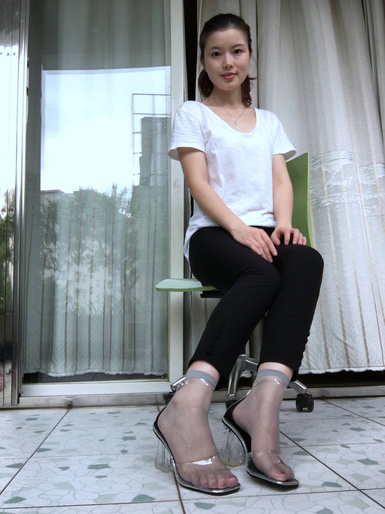 图片[72]-学妹校园寝室短丝系列042 夏丽[237P] – 速更版-美库