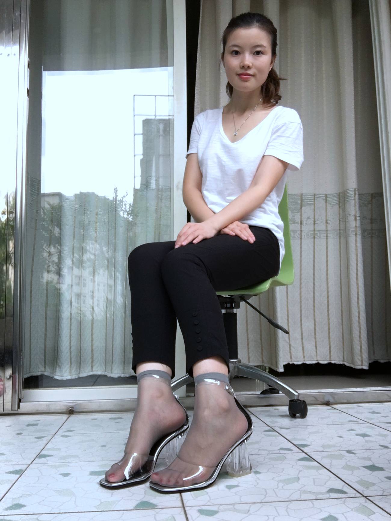 图片[99]-学妹校园寝室短丝系列042 夏丽[237P] – 速更版-美库