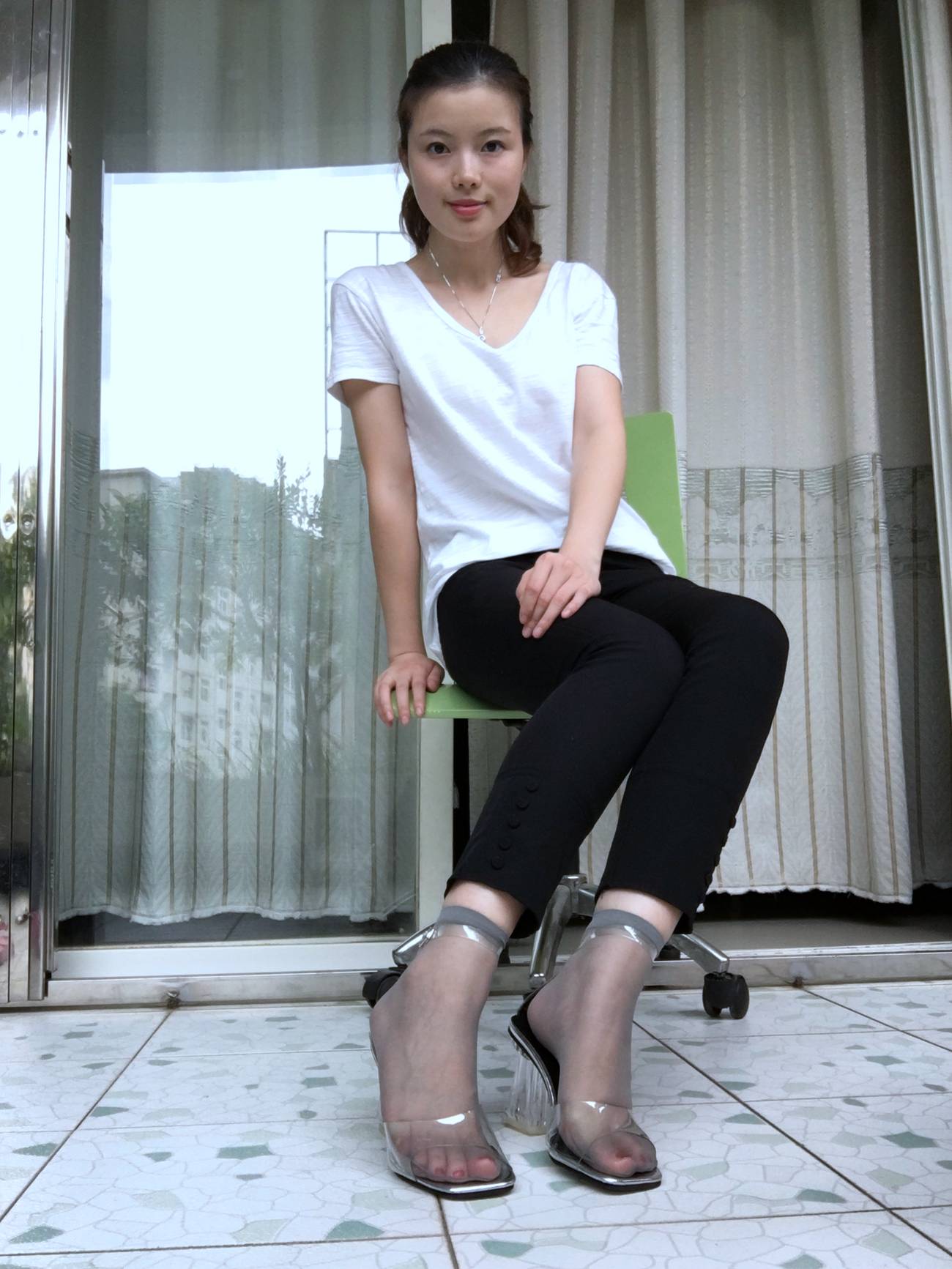 图片[100]-学妹校园寝室短丝系列042 夏丽[237P] – 速更版-美库