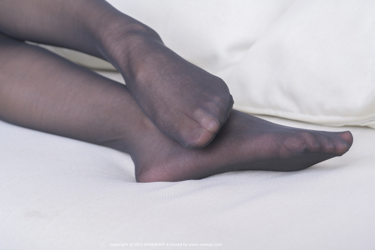 图片[41]-[SSA丝社]超清写真 NO.713 素人模特的比基尼裆黑丝美脚（下）[106P] – 速更版-美库