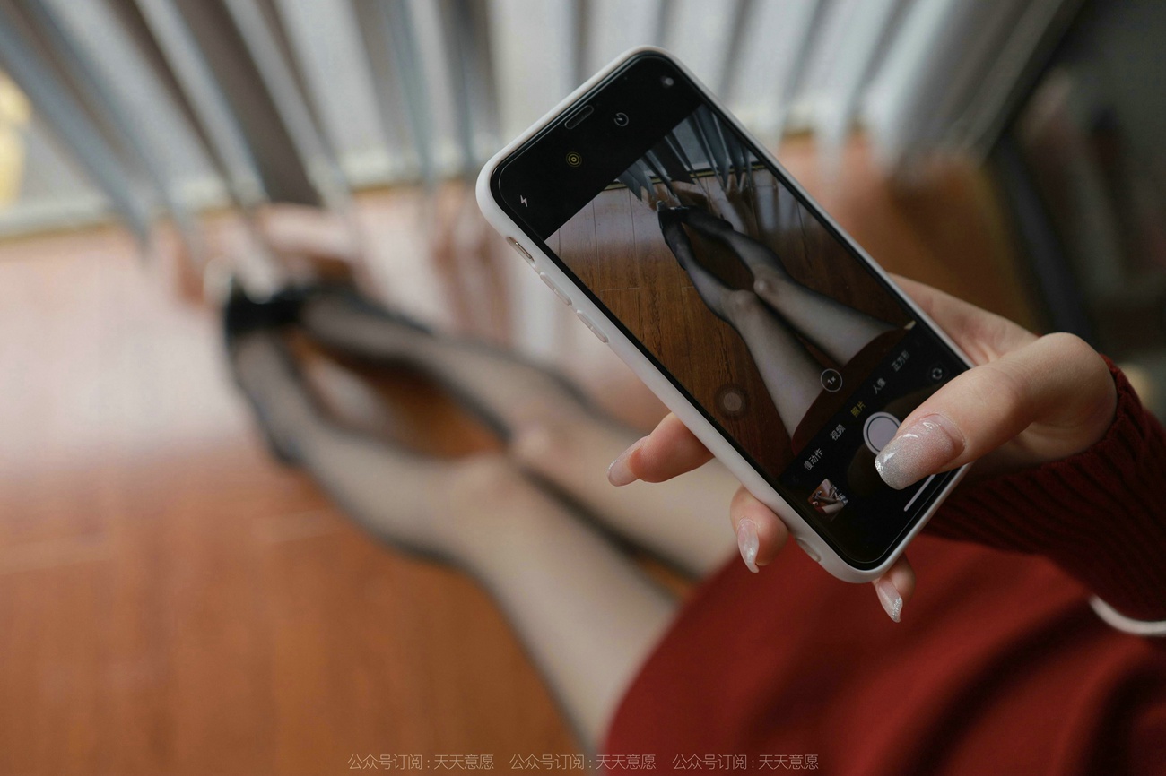 图片[63]-[IESS异思趣向] 2022.03.09 丝享家1023：小六《红裙嘿丝自拍》[84P] – 速更版-美库