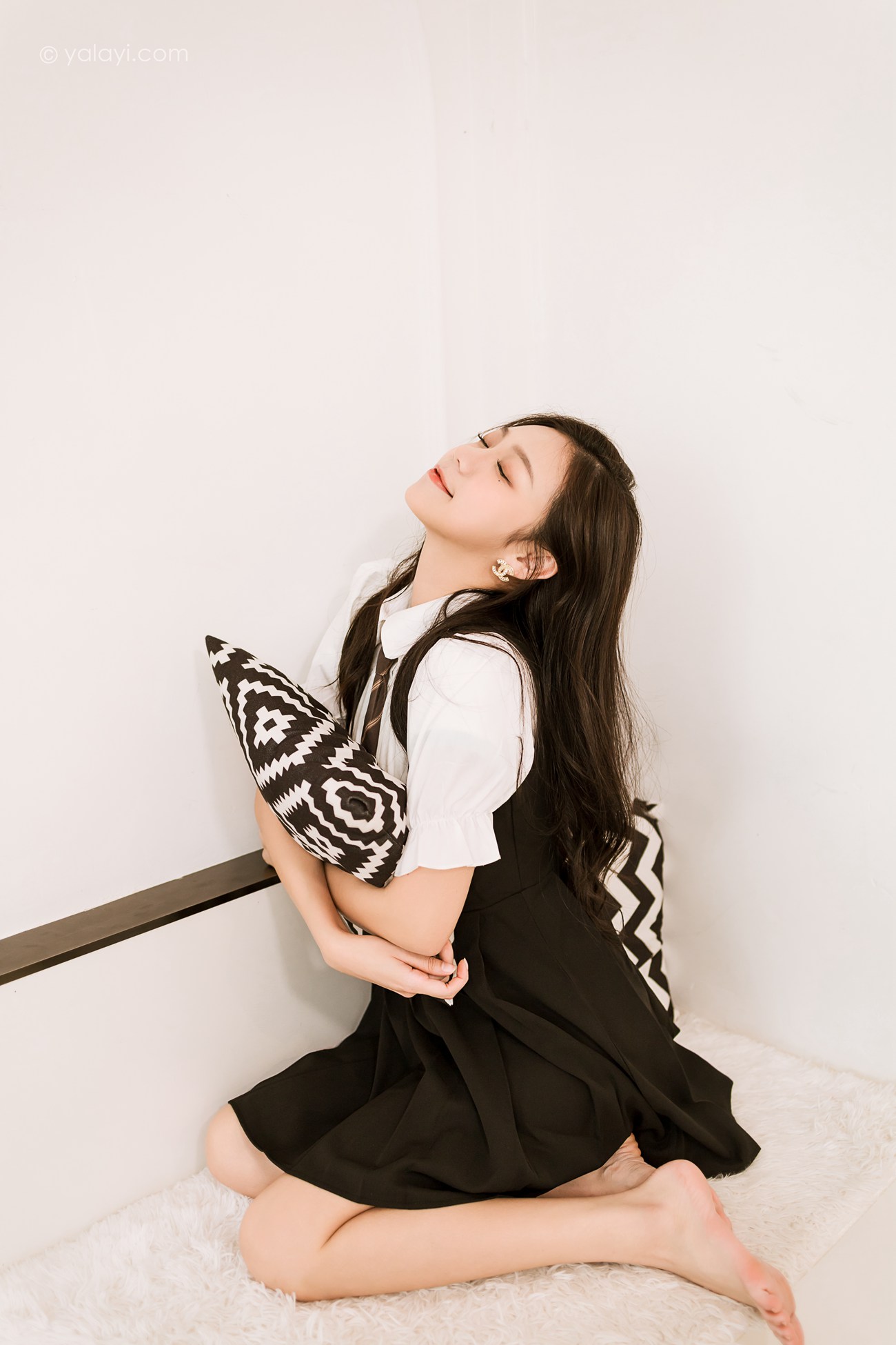 图片[24]-[YALAYI雅拉伊]2022.06.22 NO.946 一生欢喜 梓瑶[41+1P] – 速更版-美库