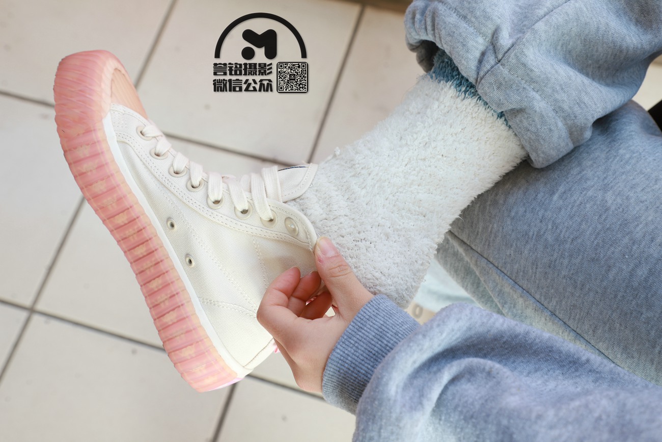 图片[31]-[誉铭传媒]袜足摄影 2021年《微信客户群第02套作品》[90P] – 速更版-美库