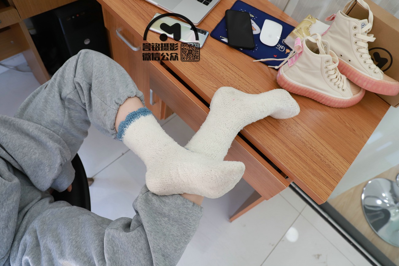 图片[55]-[誉铭传媒]袜足摄影 2021年《微信客户群第02套作品》[90P] – 速更版-美库