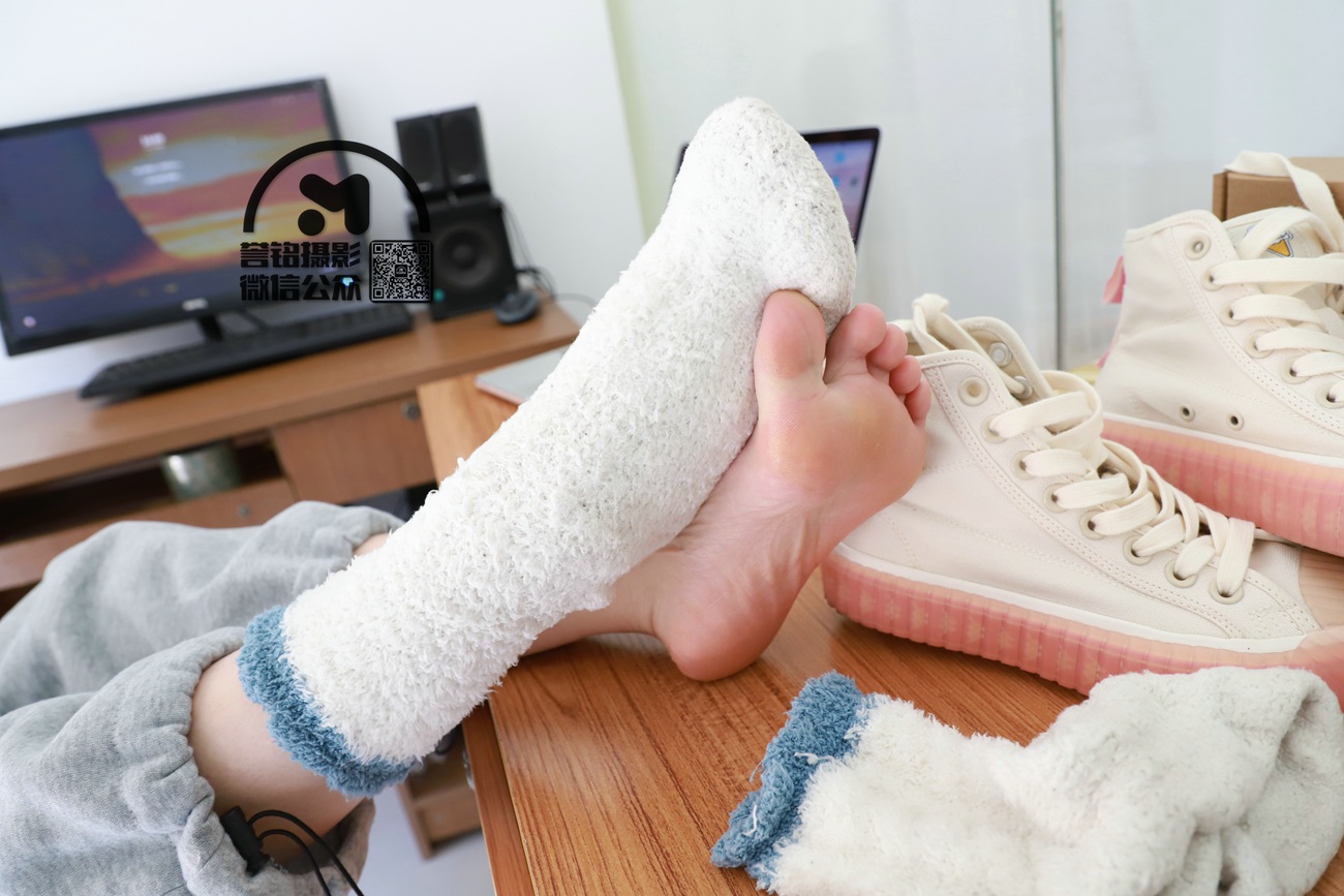 图片[64]-[誉铭传媒]袜足摄影 2021年《微信客户群第02套作品》[90P] – 速更版-美库