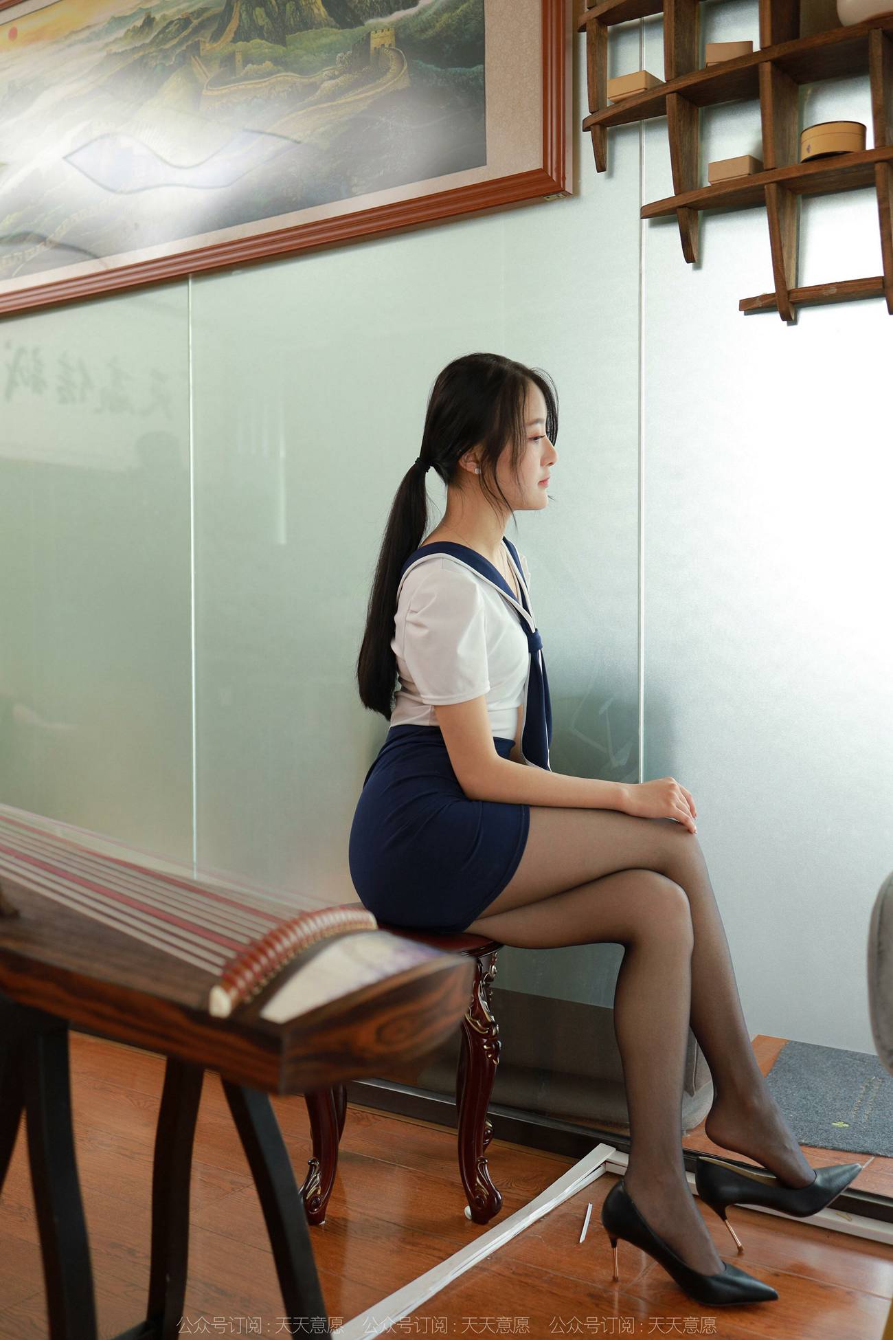 图片[50]-[IESS异思趣向]2022.03.13 丝享家1027：婉萍《黑丝弹琴》[81P] – 速更版-美库