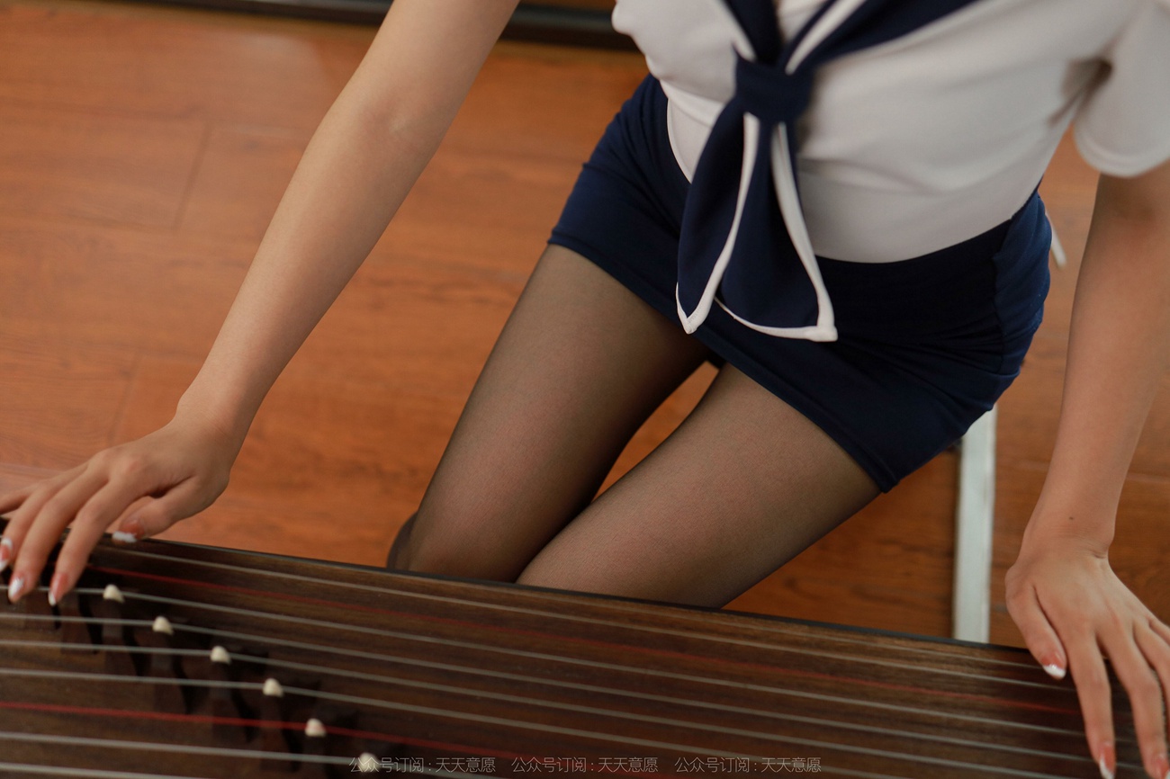 图片[72]-[IESS异思趣向]2022.03.13 丝享家1027：婉萍《黑丝弹琴》[81P] – 速更版-美库