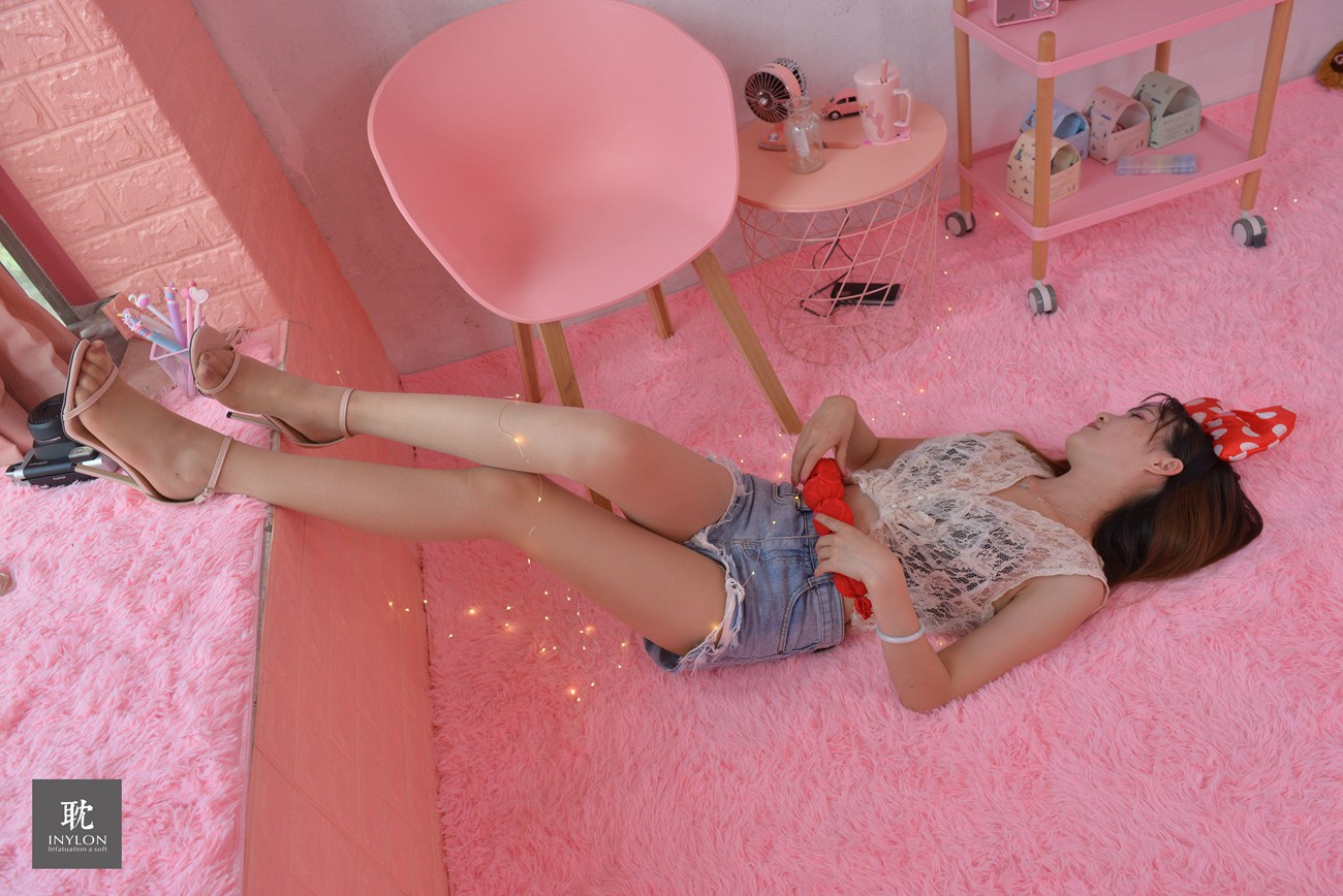 图片[25]-[IESS异思趣向] 普惠集 234 九妹 快乐的丝袜 [73P] – 速更版-美库