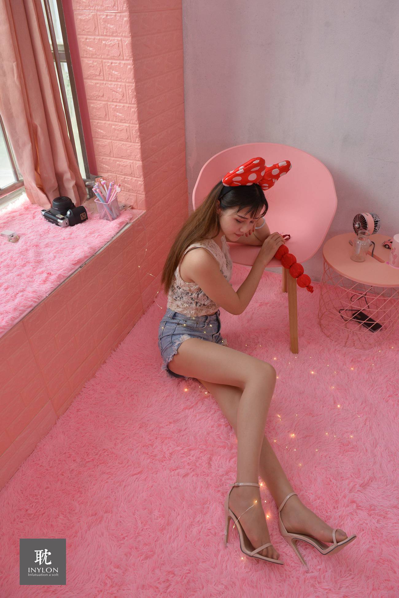 图片[39]-[IESS异思趣向] 普惠集 234 九妹 快乐的丝袜 [73P] – 速更版-美库