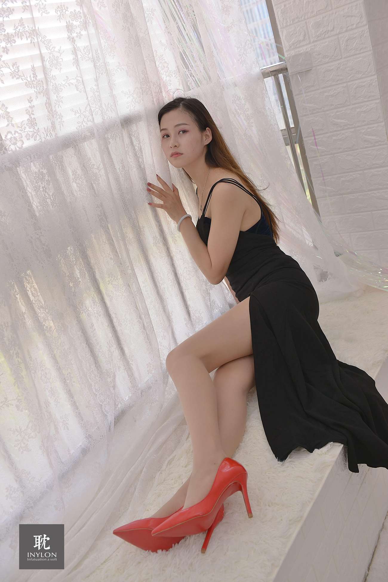 图片[76]-[IESS异思趣向] 普惠集 235 – 九妹的高叉 [76P] – 速更版-美库