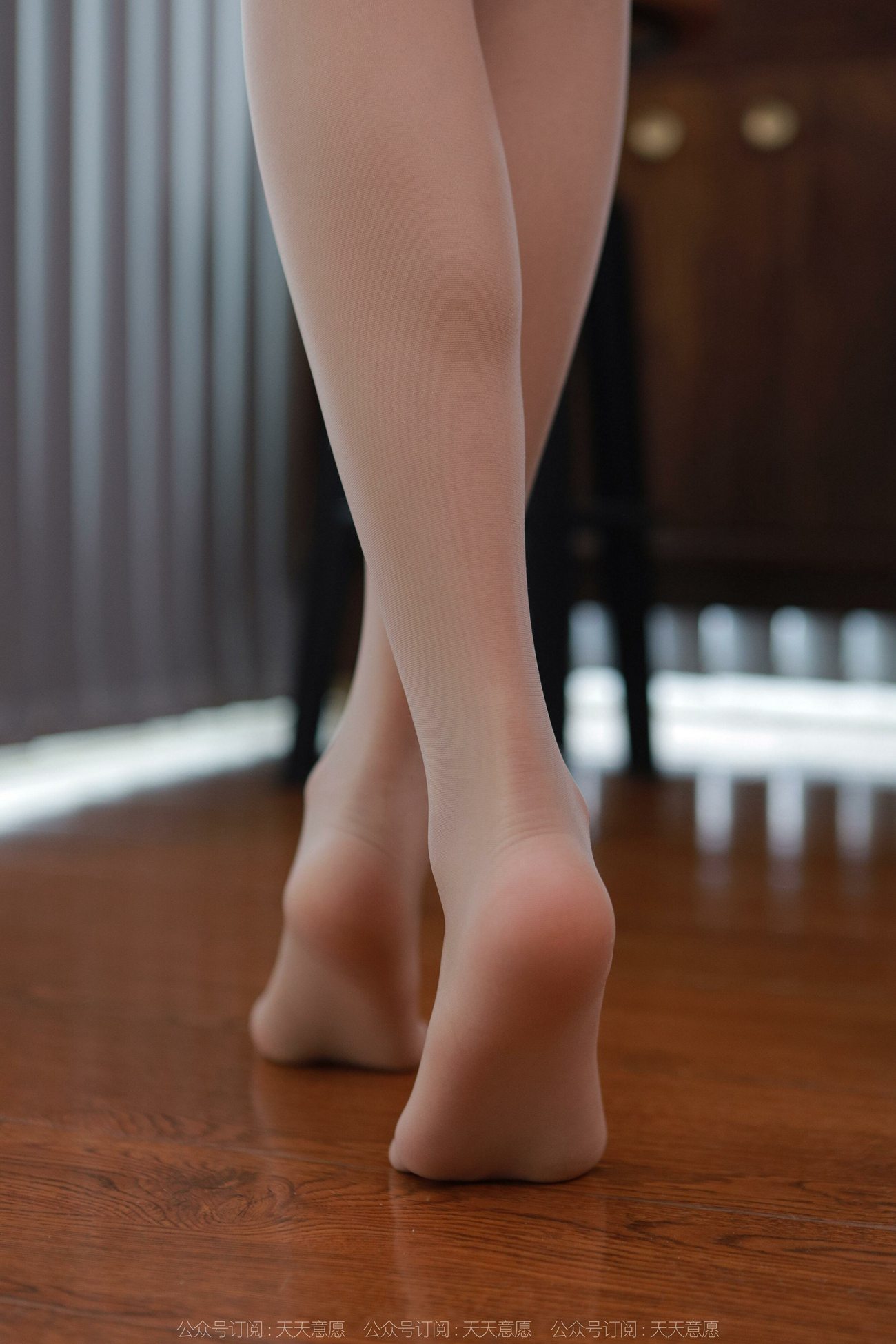 图片[52]-[IESS异思趣向]2022.03.17 丝享家1031：美子《新年红底高跟》[96P/151MB] – 速更版-美库