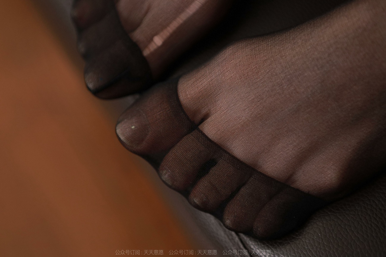 图片[61]-[IESS异思趣向]2022.03.18 丝享家1032：团团《黑丝职业装》[88P] – 速更版-美库