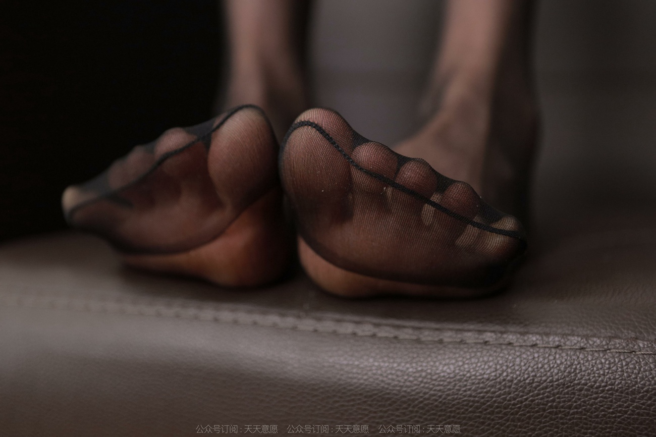 图片[62]-[IESS异思趣向]2022.03.18 丝享家1032：团团《黑丝职业装》[88P] – 速更版-美库