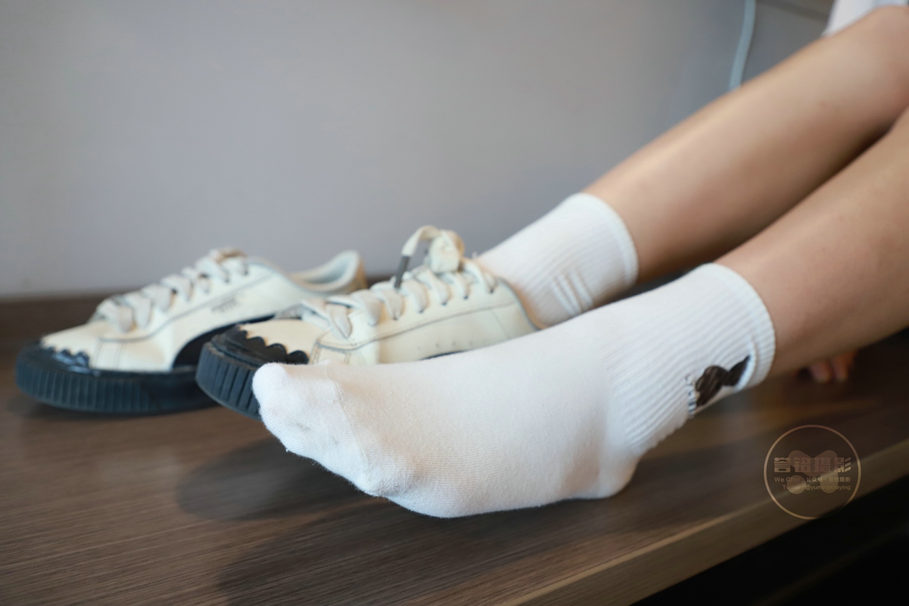 图片[10]-[誉铭传媒]袜足摄影 2021年《微信客户群第11套作品》[80P] – 速更版-美库