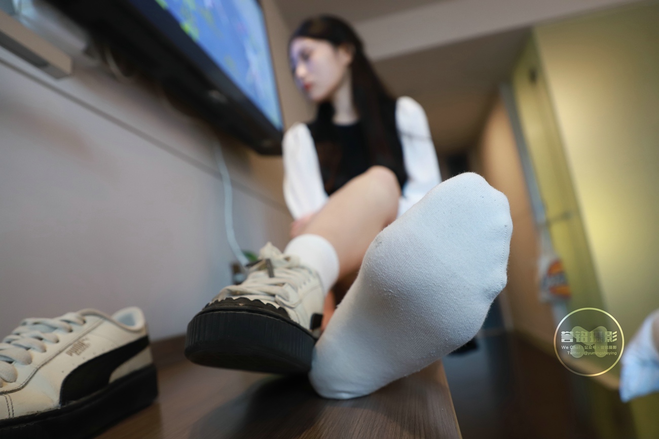 图片[11]-[誉铭传媒]袜足摄影 2021年《微信客户群第11套作品》[80P] – 速更版-美库