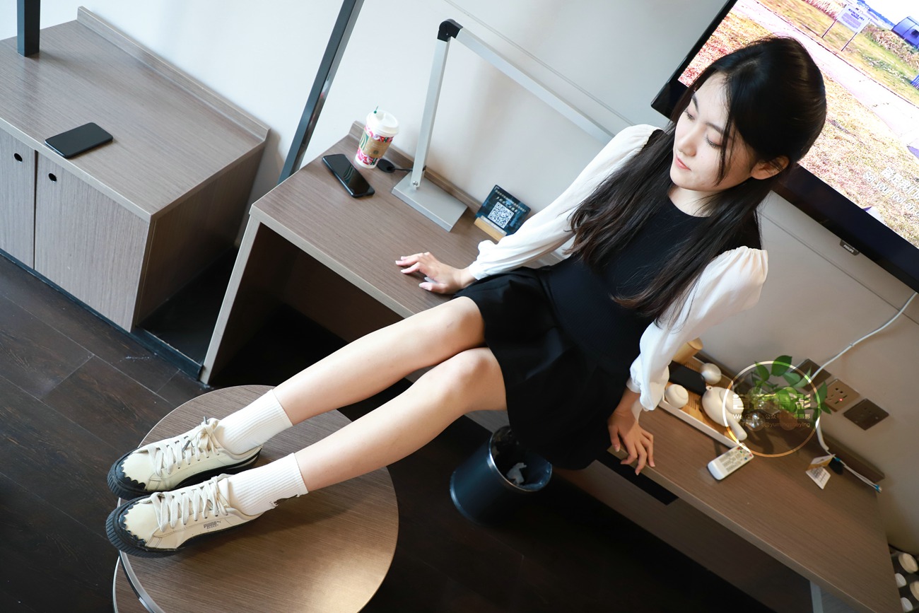 图片[76]-[誉铭传媒]袜足摄影 2021年《微信客户群第11套作品》[80P] – 速更版-美库