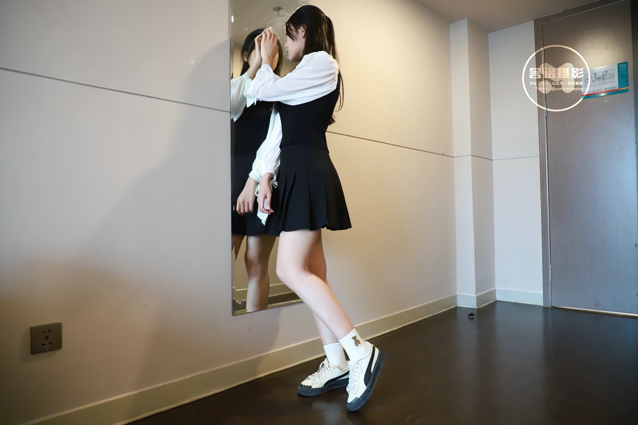 图片[79]-[誉铭传媒]袜足摄影 2021年《微信客户群第11套作品》[80P] – 速更版-美库